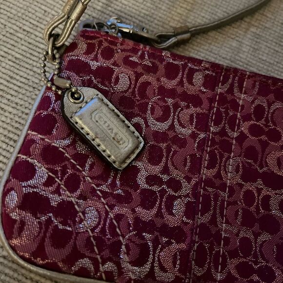 Coach Pink Clutch with Signature Design - Picture 1 of 3